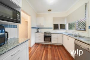 Family Home on Triplex Block in Premium West Balga!!